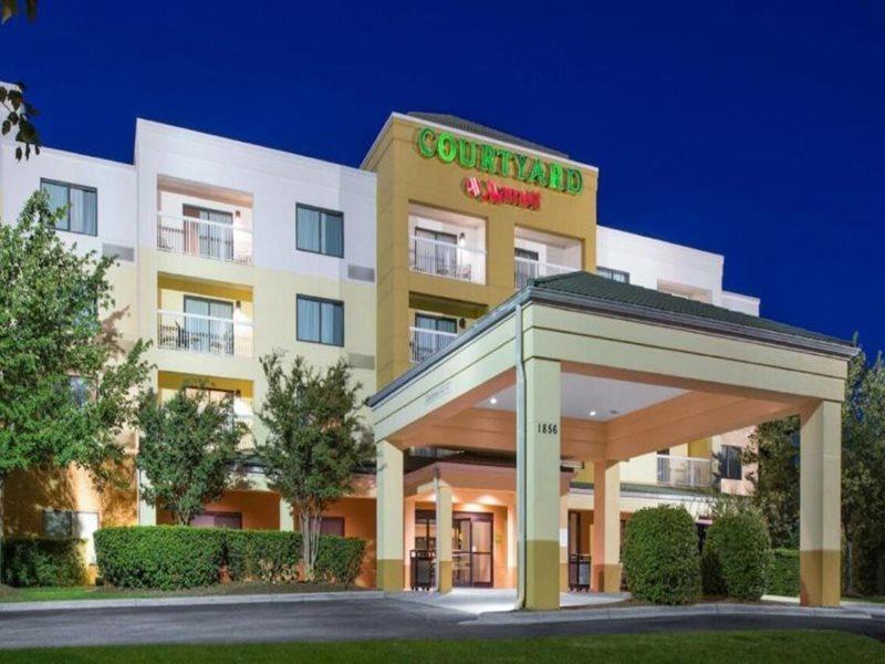 Courtyard By Marriott Charlotte Gastonia Hotel Екстериор снимка