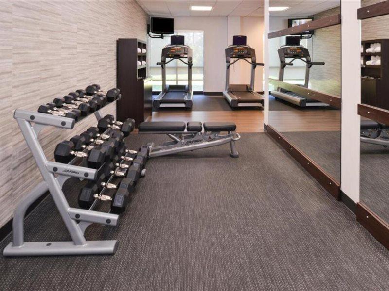 Courtyard By Marriott Charlotte Gastonia Hotel Екстериор снимка