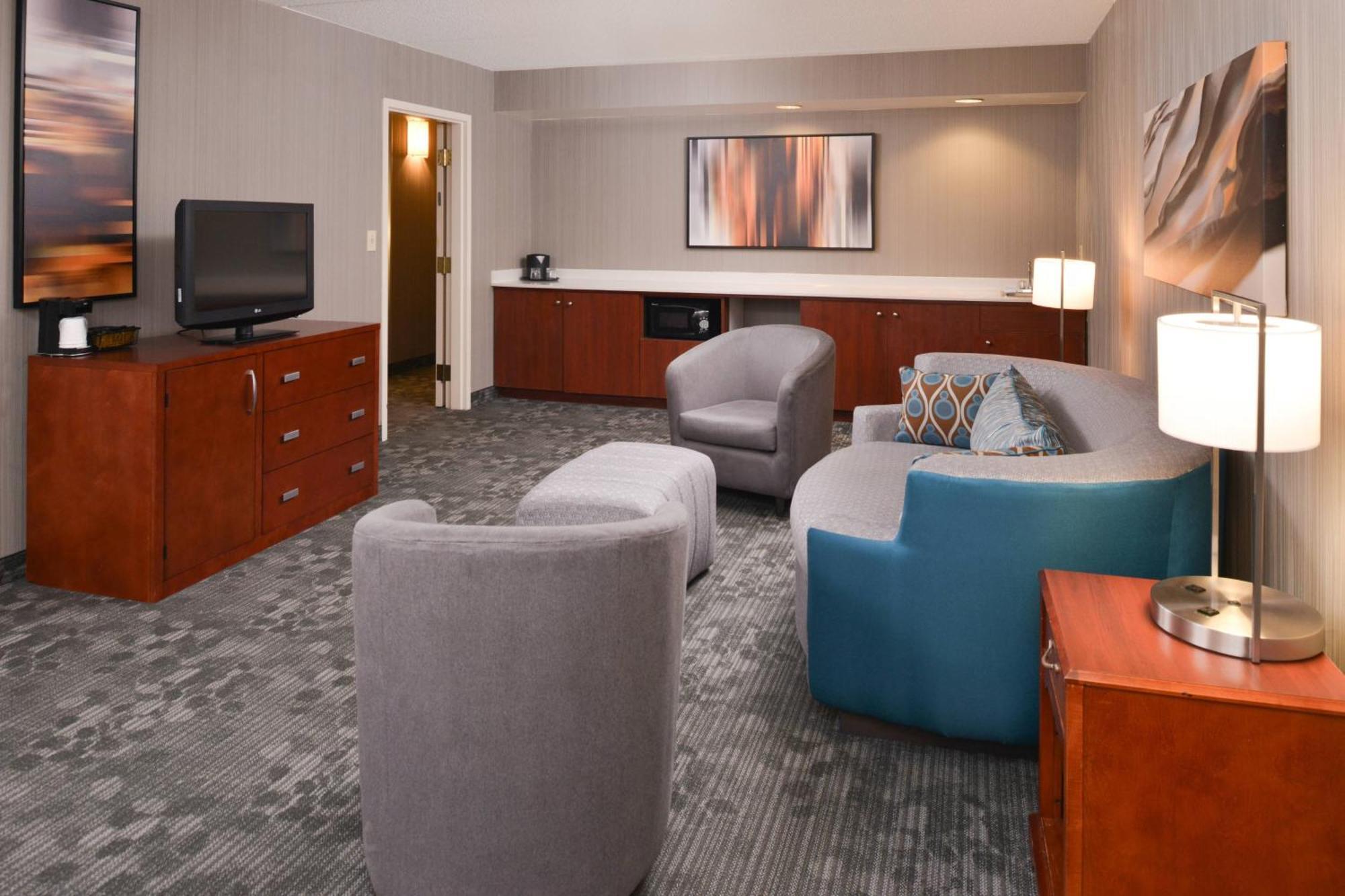 Courtyard By Marriott Charlotte Gastonia Hotel Екстериор снимка