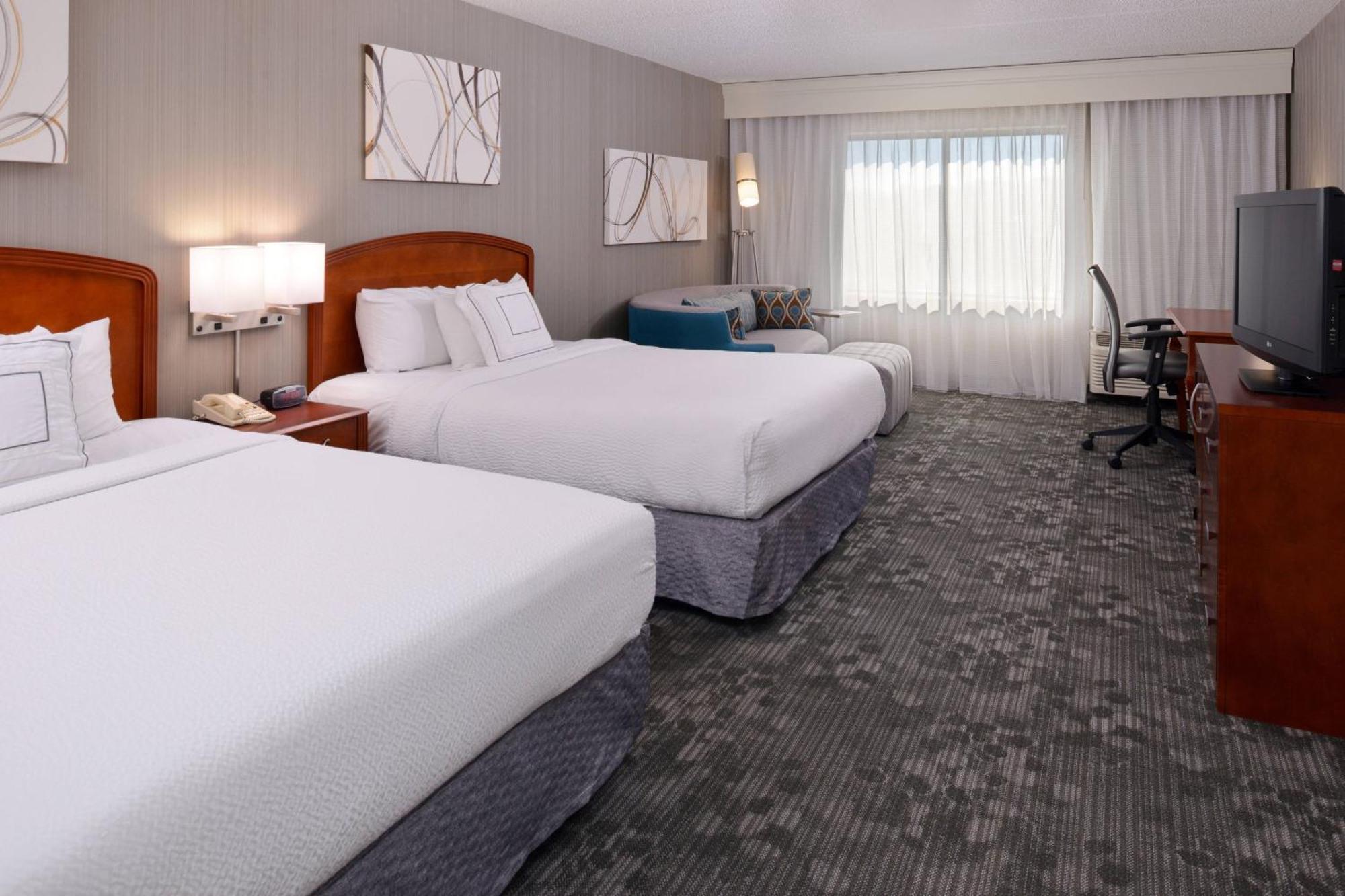 Courtyard By Marriott Charlotte Gastonia Hotel Екстериор снимка