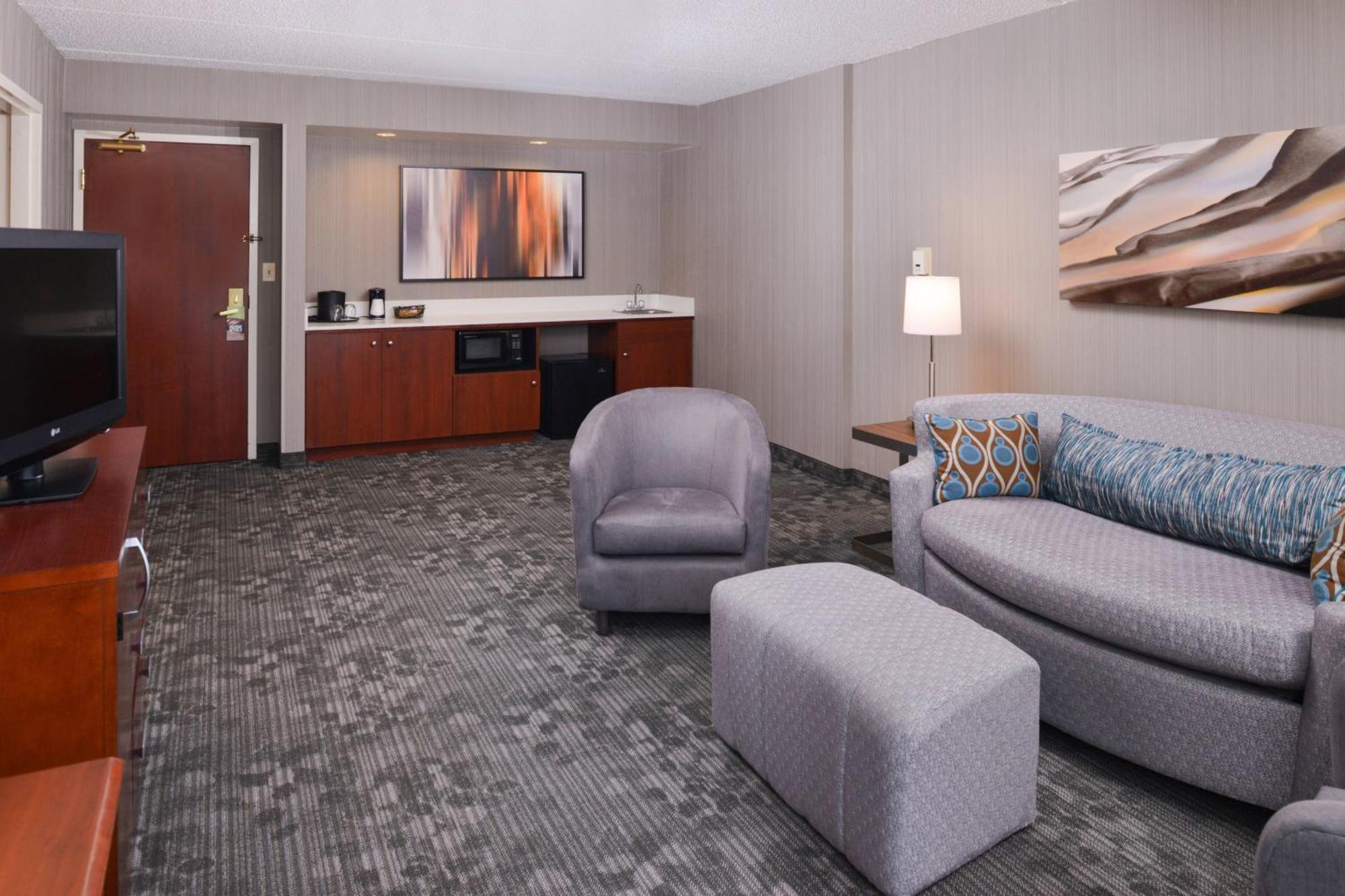 Courtyard By Marriott Charlotte Gastonia Hotel Екстериор снимка