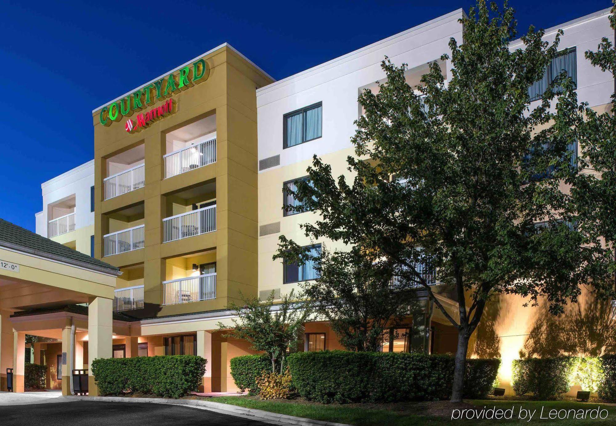 Courtyard By Marriott Charlotte Gastonia Hotel Екстериор снимка
