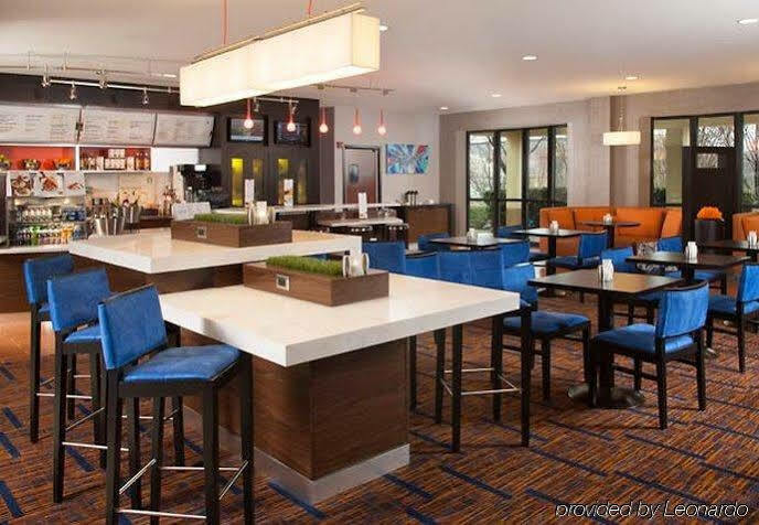 Courtyard By Marriott Charlotte Gastonia Hotel Екстериор снимка